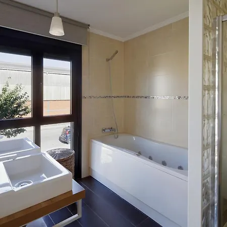 Apartment Esperanza - Adosado En - Wifi Y 2 Plazas De Garaje - Vv-2631-as Gijon